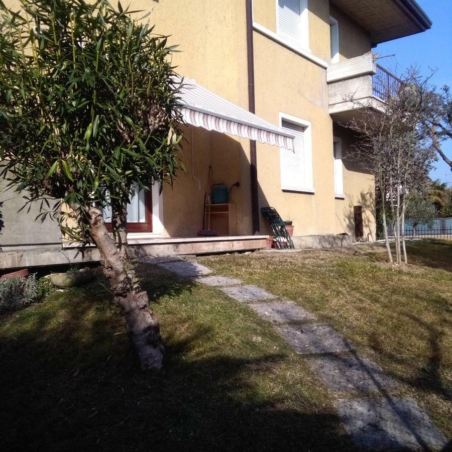 Casa Margherita Сирмионе Екстериор снимка