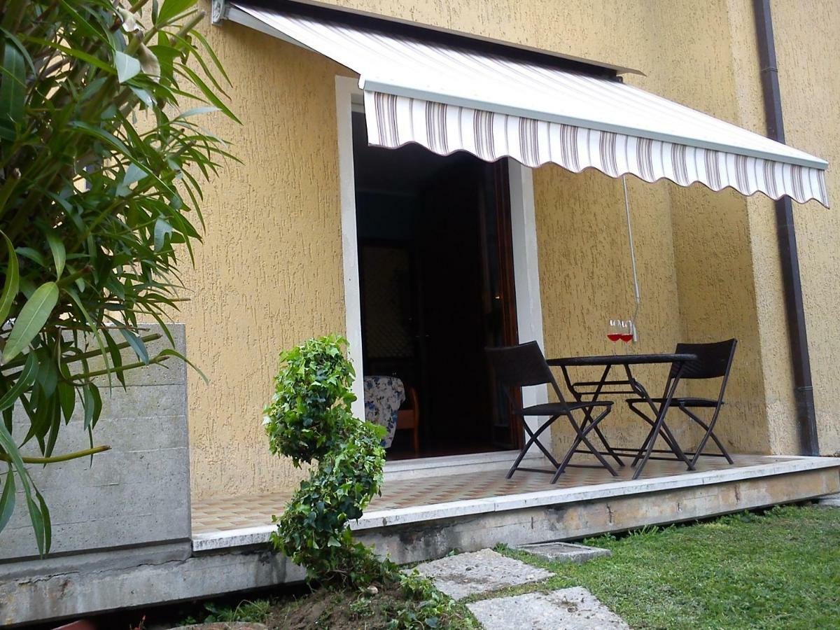 Casa Margherita Сирмионе Екстериор снимка