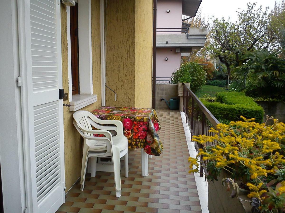 Casa Margherita Сирмионе Екстериор снимка