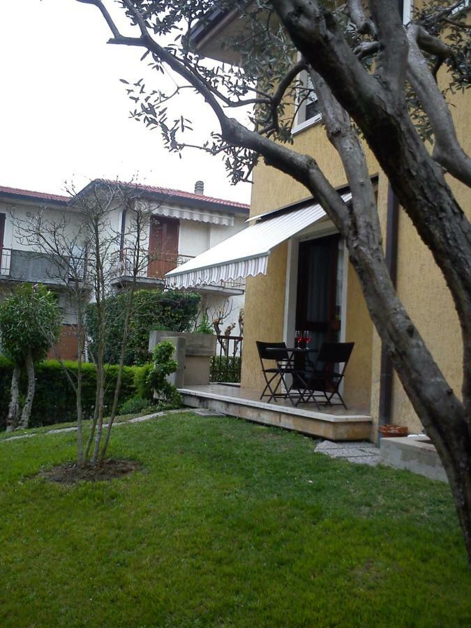 Casa Margherita Сирмионе Екстериор снимка